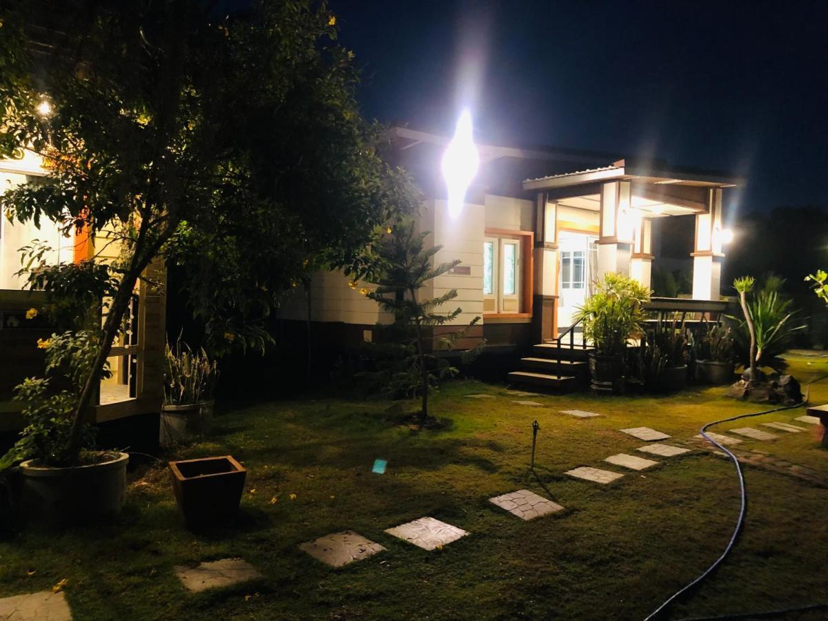 มุกดาสวรรค์ รีสอร์ท - Mukda Sawan Resort Mukdahan Zewnętrze zdjęcie